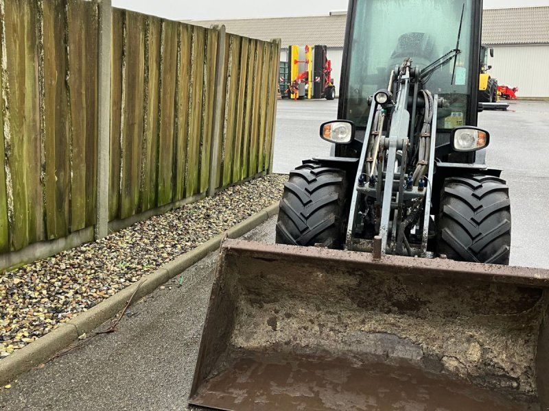 Giant V 452 T X-TRA HD 452 T HD X-tra