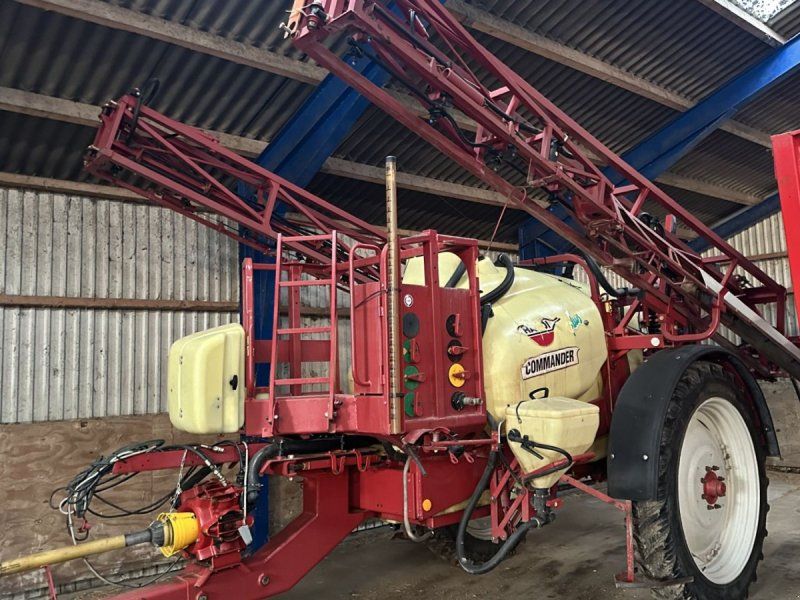 Hardi commander 20/24 meter. Holder syn til 3 måned 2027. Meget velhol