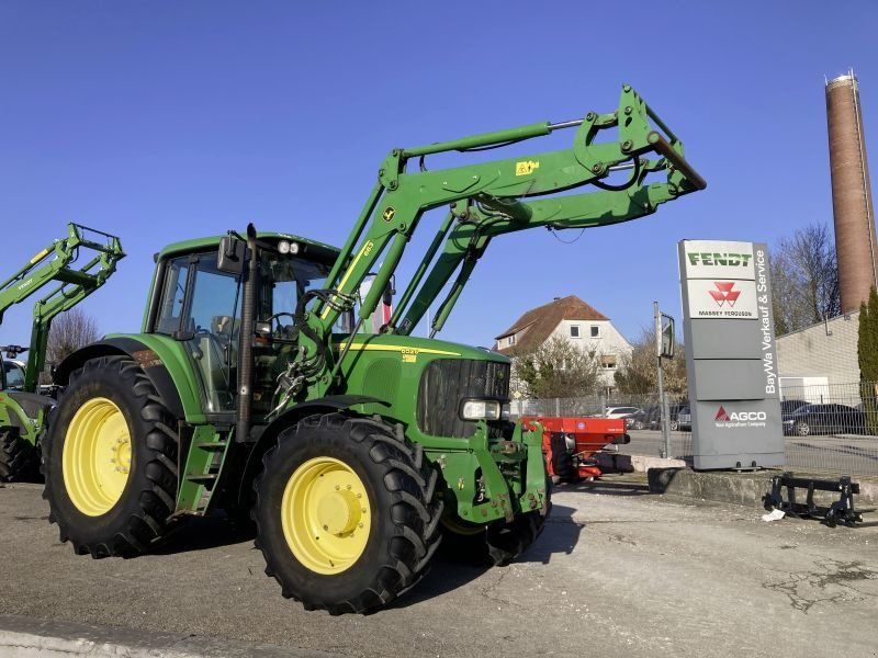 John Deere 6520