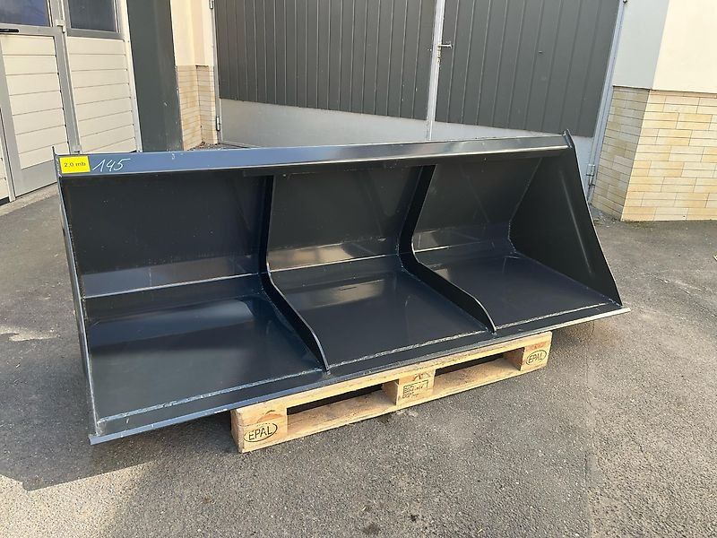 Inter Tech Erdschaufel 2,00m breit mit innenliegenden Stegen