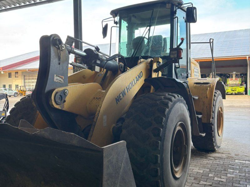 New Holland W 190