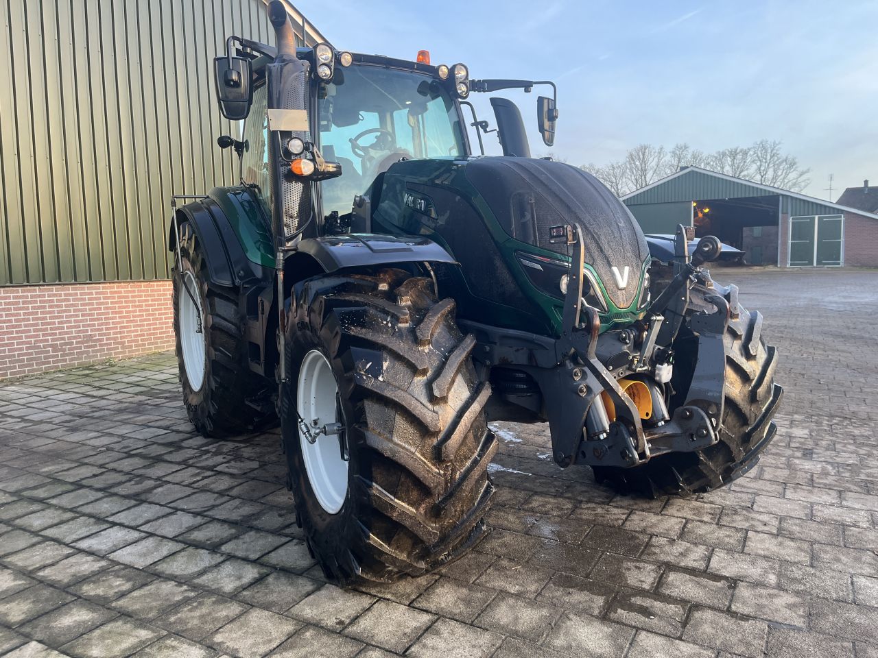 Valtra T174 Direct RTK GPS compleet!