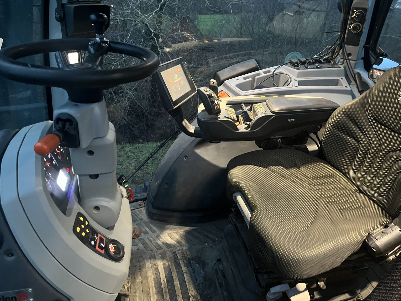 Valtra T174 Direct RTK GPS compleet!