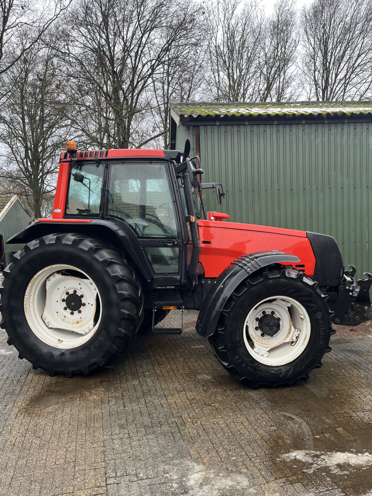 Valtra 6650 HITECH MARGE!