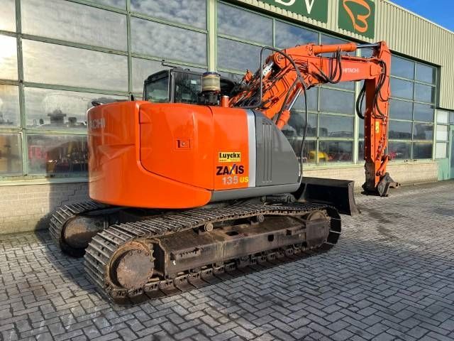 Hitachi ZX 135 US-3
