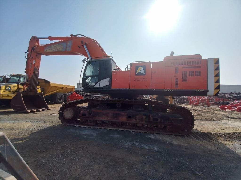 CAT ZX870-5G (Medium Reach 14m in Abu Dhabi)