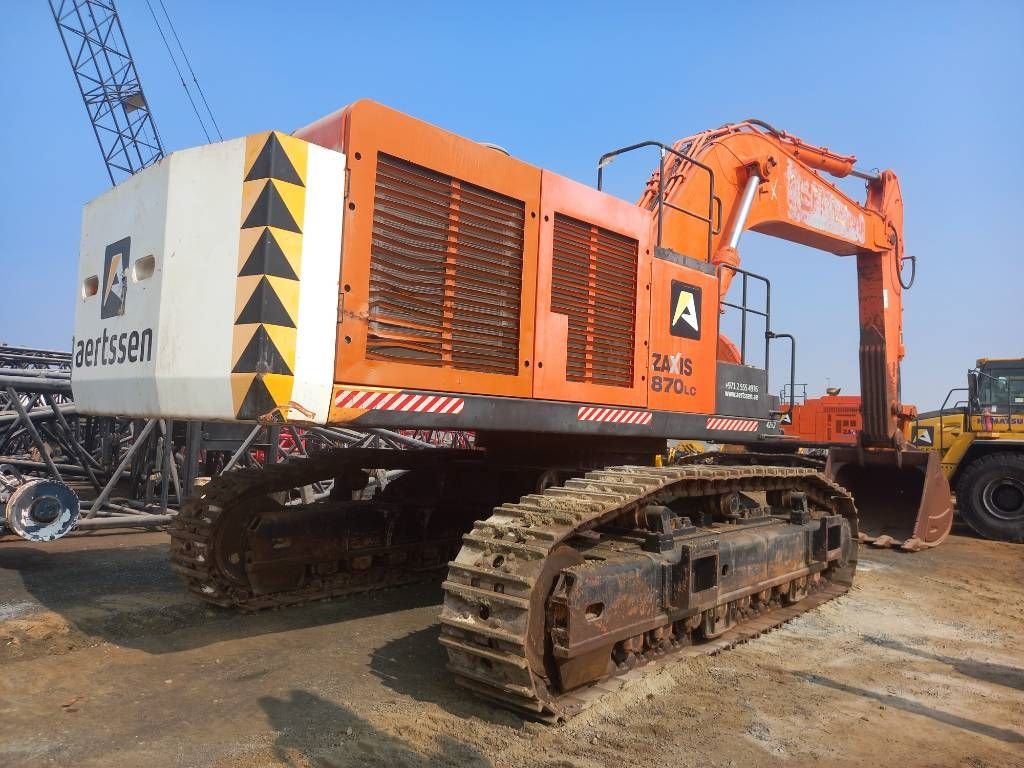 CAT ZX870-5G (Medium Reach 14m in Abu Dhabi)