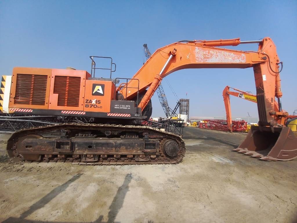 CAT ZX870-5G (Medium Reach 14m in Abu Dhabi)