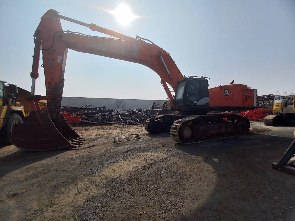 CAT ZX870-5G (Medium Reach 14m in Abu Dhabi)