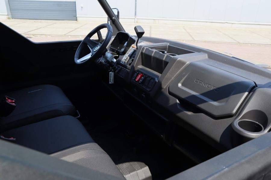 CFMoto UFORCE 1000XL 4x4 independant suspension, LED, LED