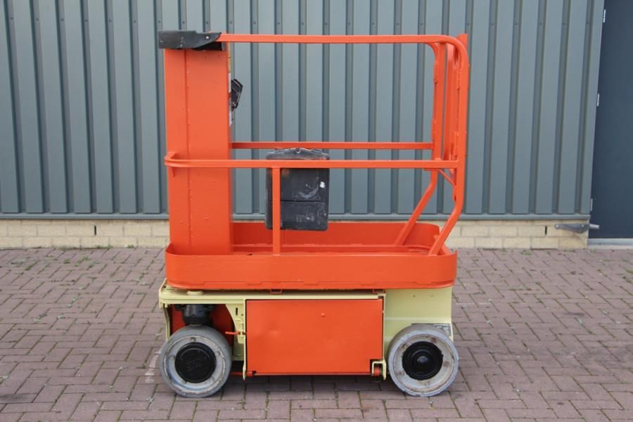 JLG 1230 ES Electric, 5.6m Working height, Non Marking