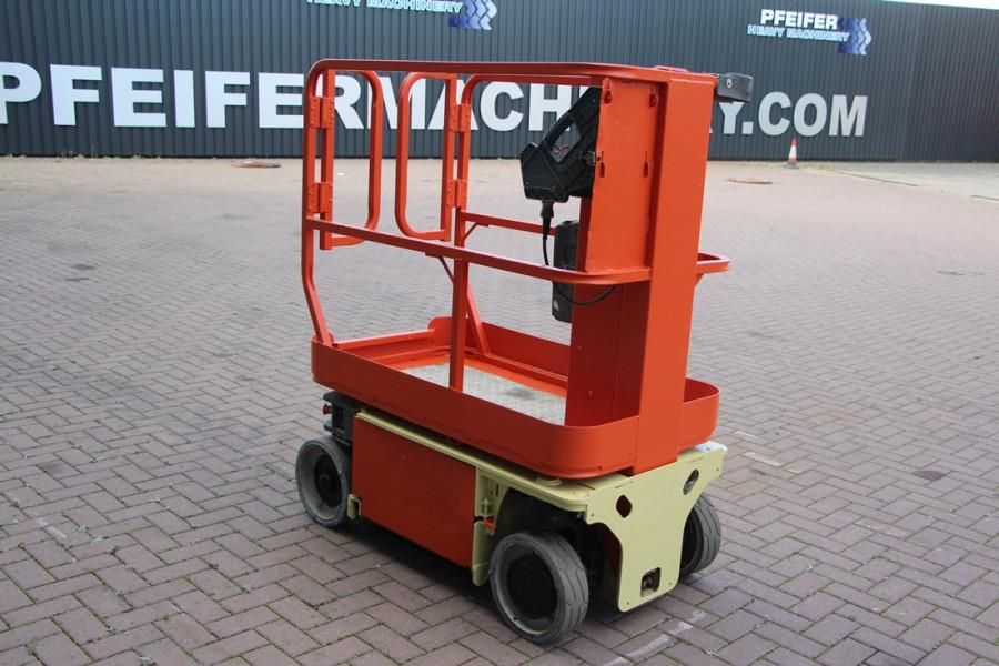 JLG 1230 ES Electric, 5.6m Working height, Non Marking