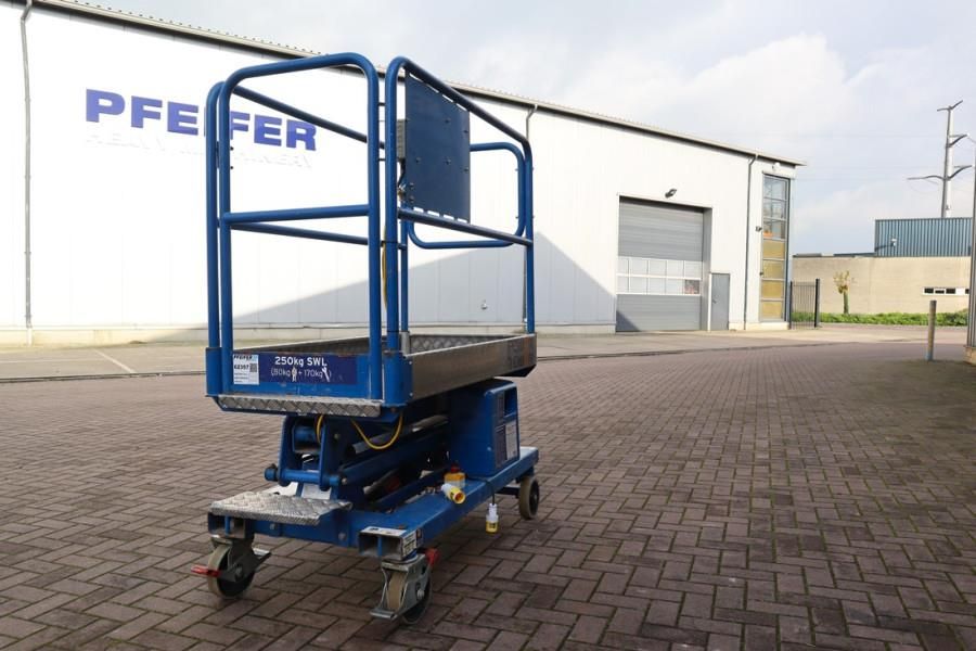 JLG Power Tower Electric, 5.10m Working Height, 250kg