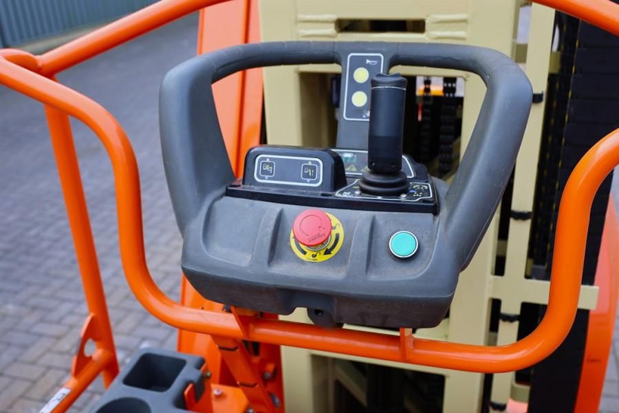 JLG TOUCAN 8E A Electric, 8.2m Working Height, 2.65m R