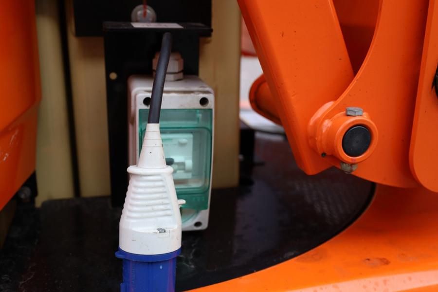 JLG TOUCAN 8E A Electric, 8.2m Working Height, 2.65m R