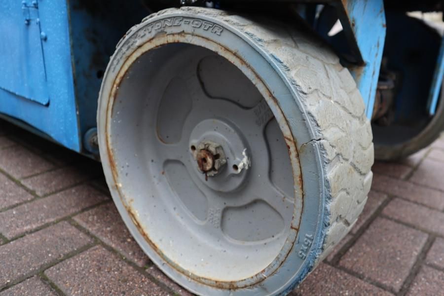 Genie GS2632 Electric, Working Height 10m, 227kg Capacit