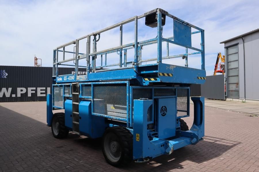 Genie GS4390 Diesel, 4x4 Drive, 15.11m Working Height 68