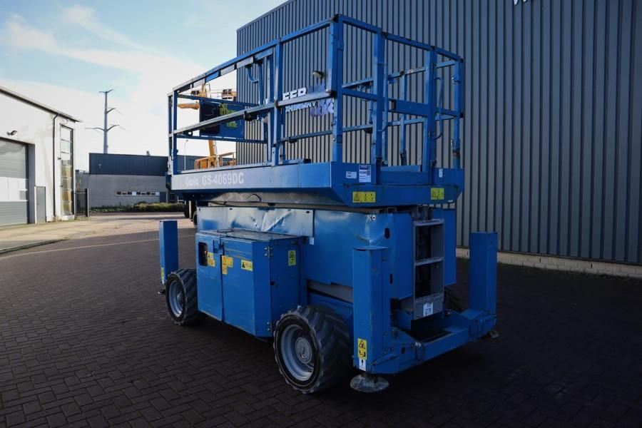 Genie GS4069 Electric, 14m Working Height, 363kg Capacit