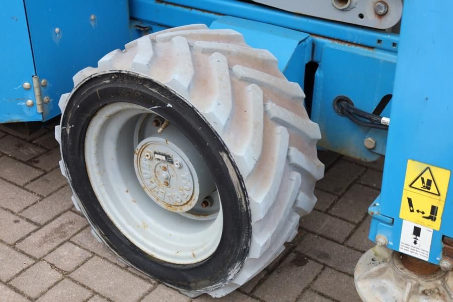 Genie GS4069 Electric, 14m Working Height, 363kg Capacit