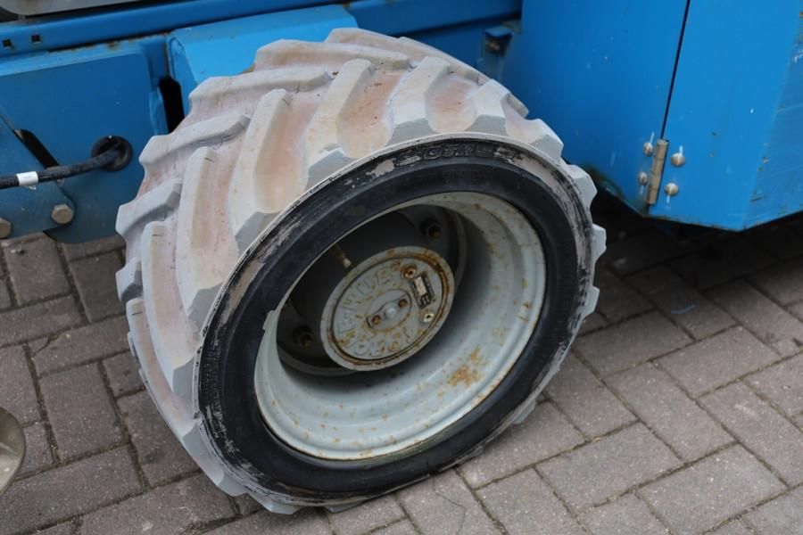 Genie GS4069 Electric, 14m Working Height, 363kg Capacit