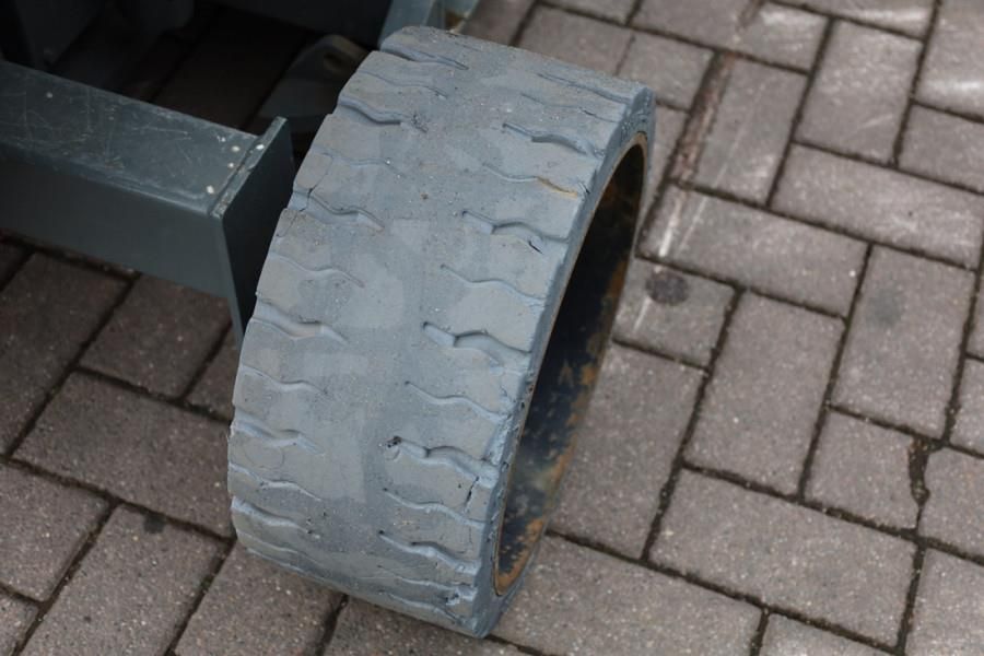 Holland Lift Ecostar HL-7814 Electric, 10m Working Height, 450k