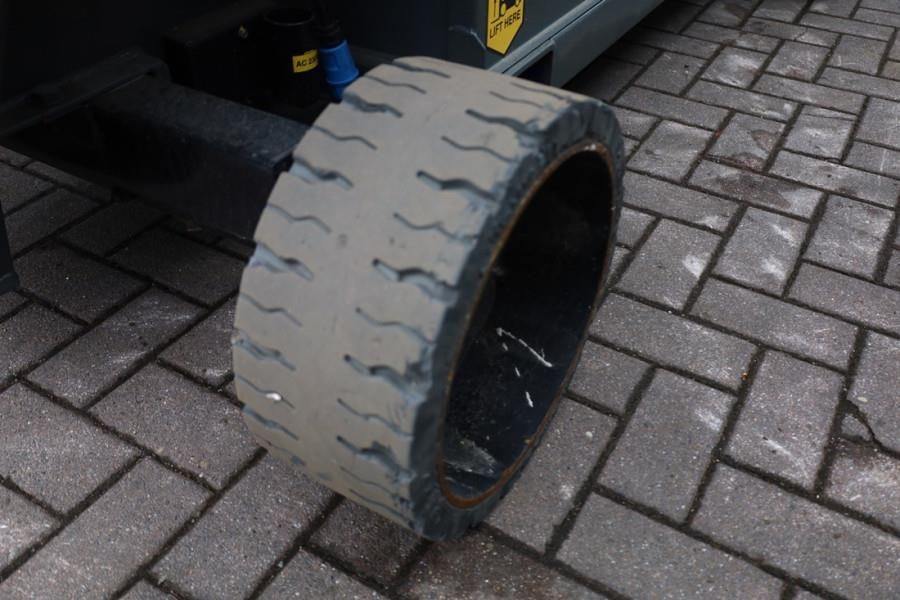 Holland Lift Ecostar HL-7814 Electric, 10m Working Height, 450k