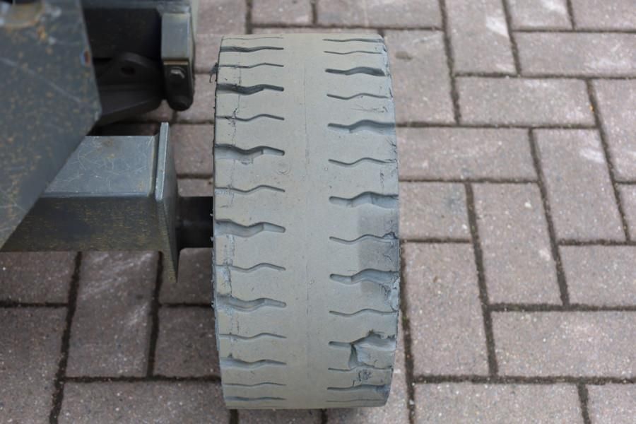 Holland Lift Ecostar HL-7814 Electric, 10m Working Height, 450k