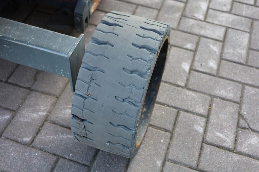 Holland Lift Ecostar HL-11816 Electric, 14m Working Height, 300