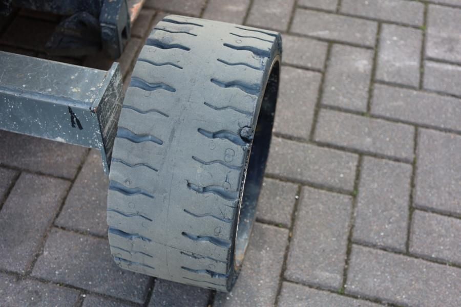 Holland Lift Ecostar HL-11816 Electric, 14m Working Height, 30