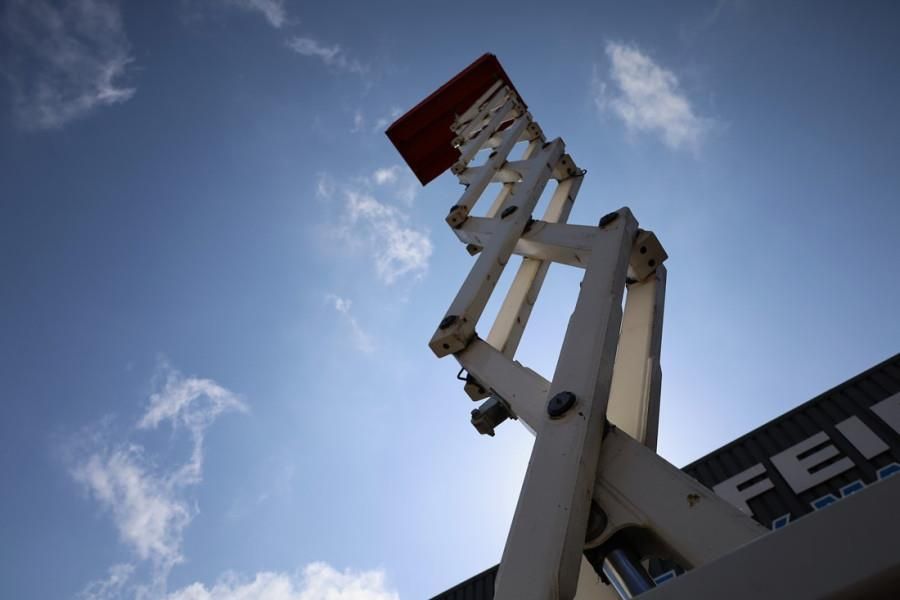 Holland Lift Ecostar HL-11812 Electric, 14m Working Height, 300