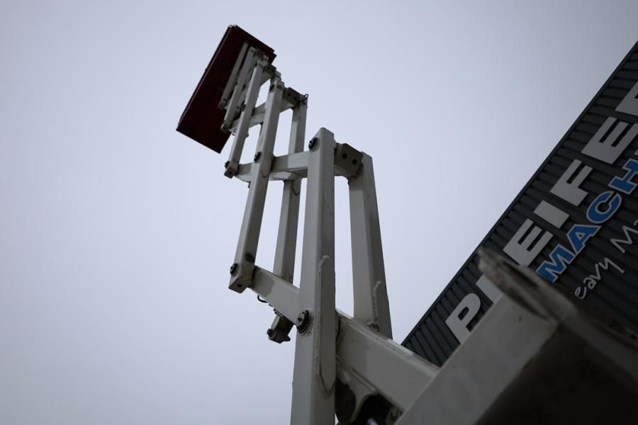 Holland Lift Ecostar HL-9710 Electric, 12m Working Height, 325k