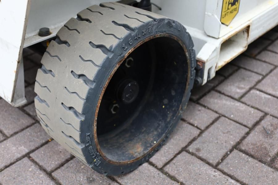 Holland Lift Ecostar HL-9710 Electric, 12m Working Height, 325k