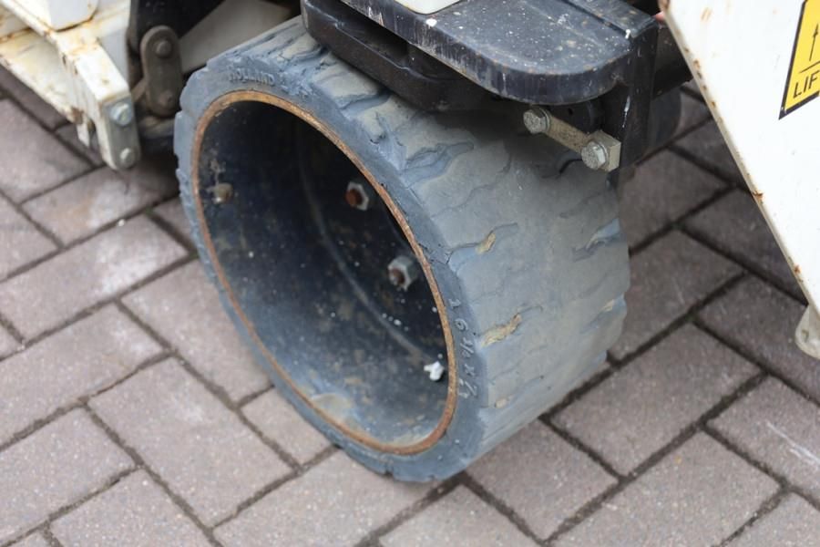 Holland Lift Ecostar HL-9710 Electric, 12m Working Height, 325k