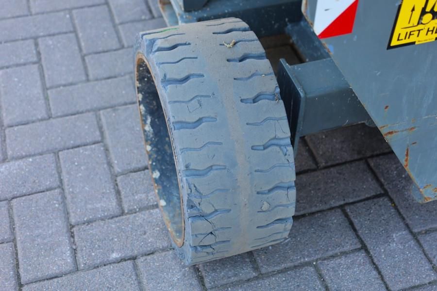 Holland Lift Ecostar HL-11812 Electric, 14m Working Height, 300