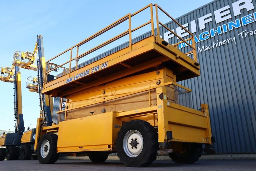 JLG 210-25 Diesel, 4x4 Drive, 23m Working Height, 1000
