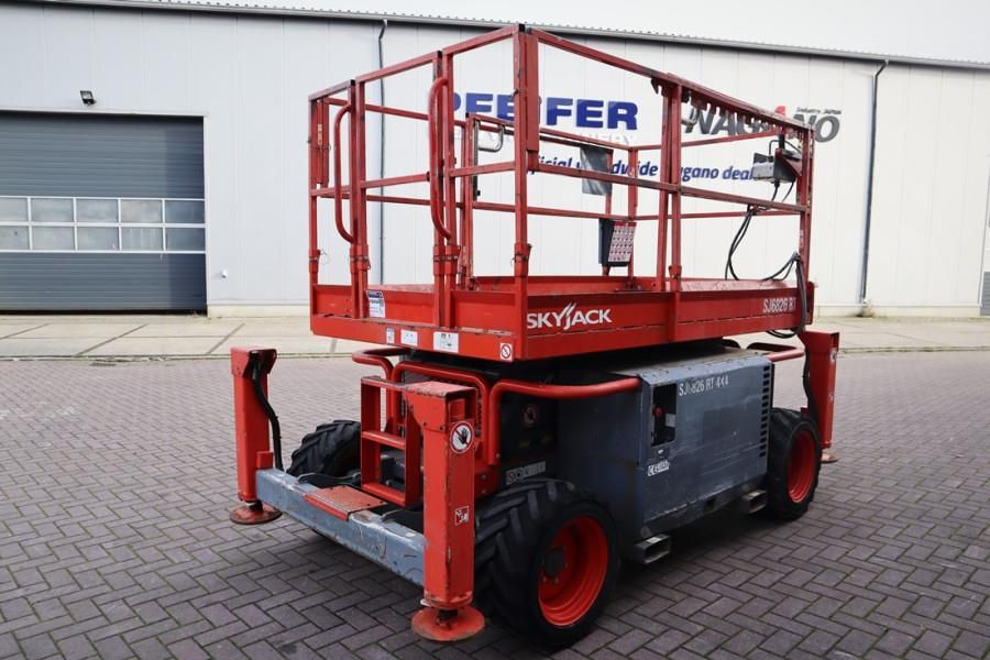 SkyJack SJ6826 Diesel, 4x4 Drive, 10m Working Height, 567k