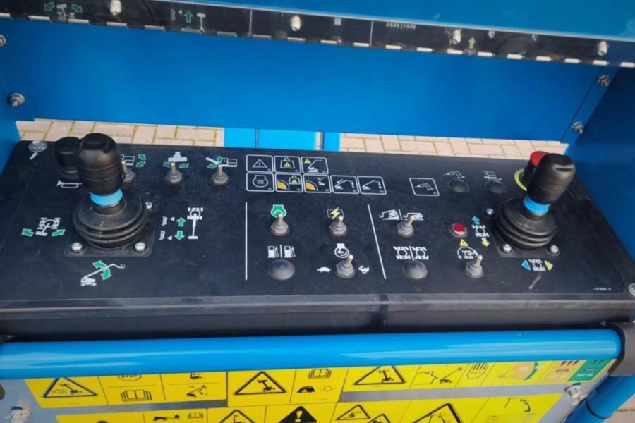 Genie S65XC Trax Valid inspection, *Guarantee! Diesel, 4