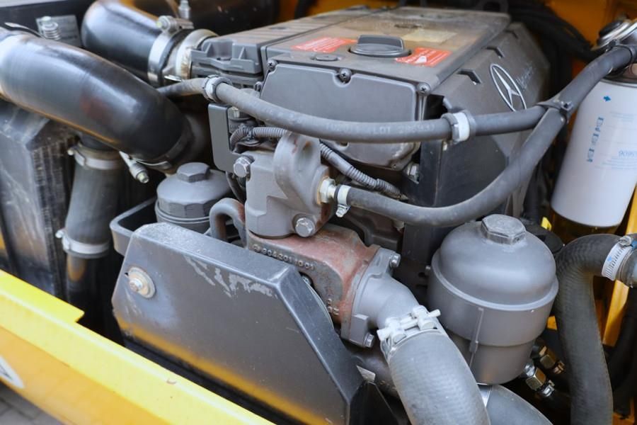 Manitou MRT2150 Privilege Diesel, 4x4 Drive And 4-Wheel St