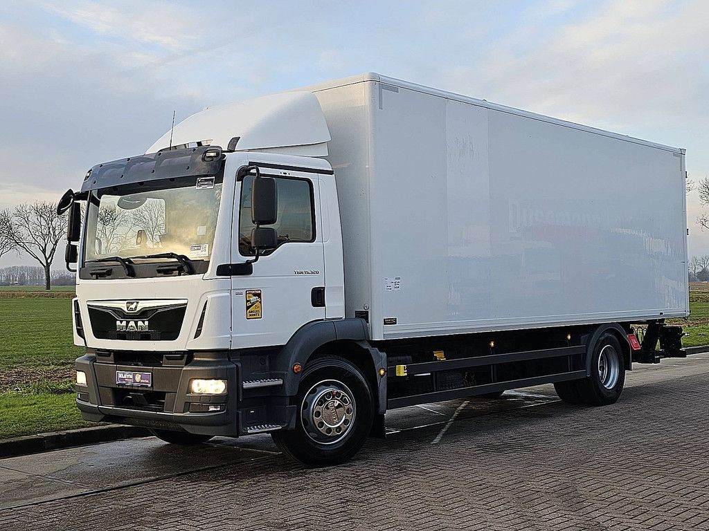M.A.N. 15.330 TGM