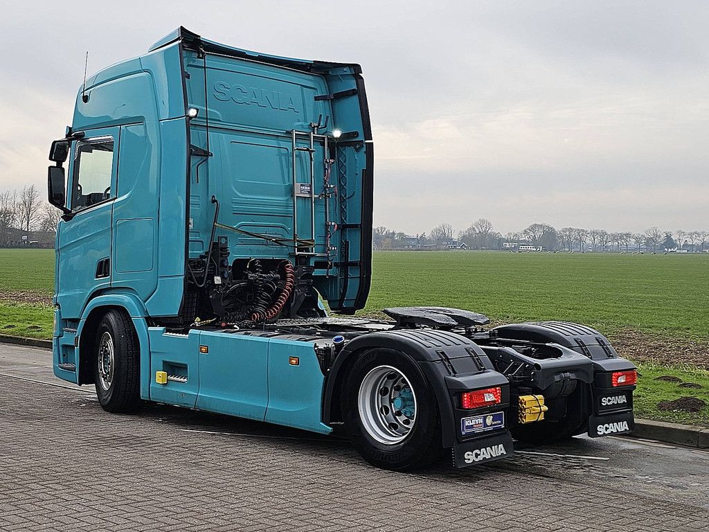 SCANIA R450