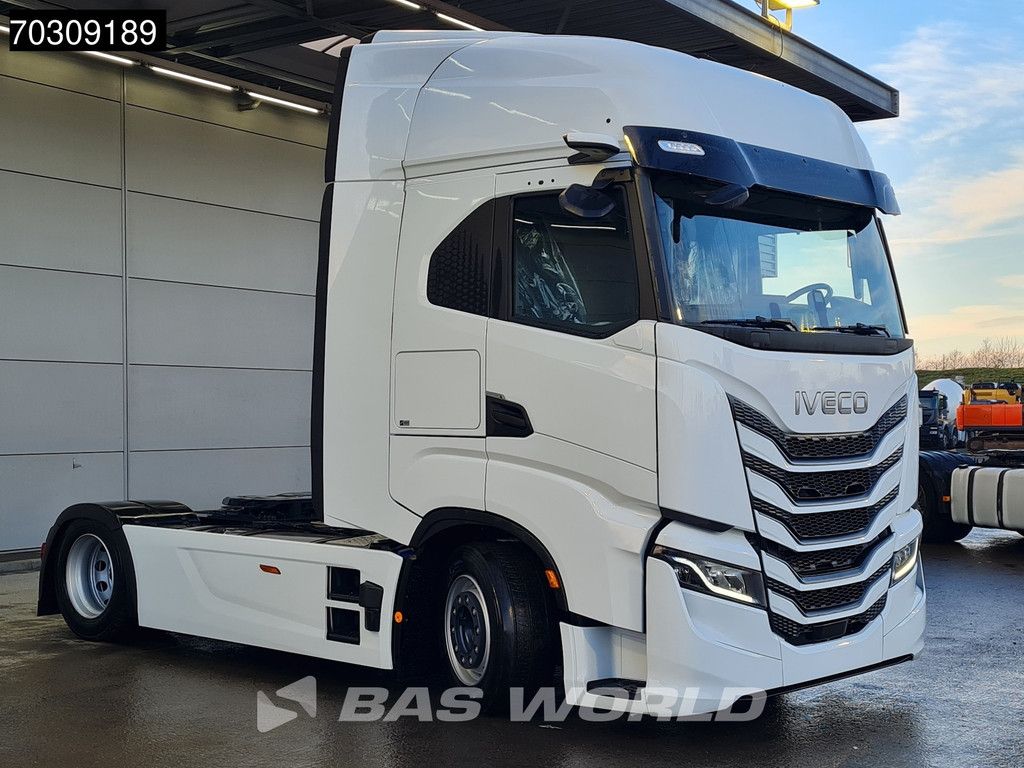 Iveco S-Way 500 4X2 NEW! Mega Retarder 2xTanks Standklima Navi