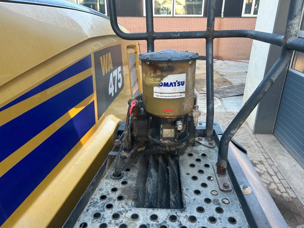 Komatsu WA475-10