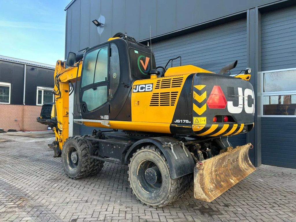 JCB JS175W