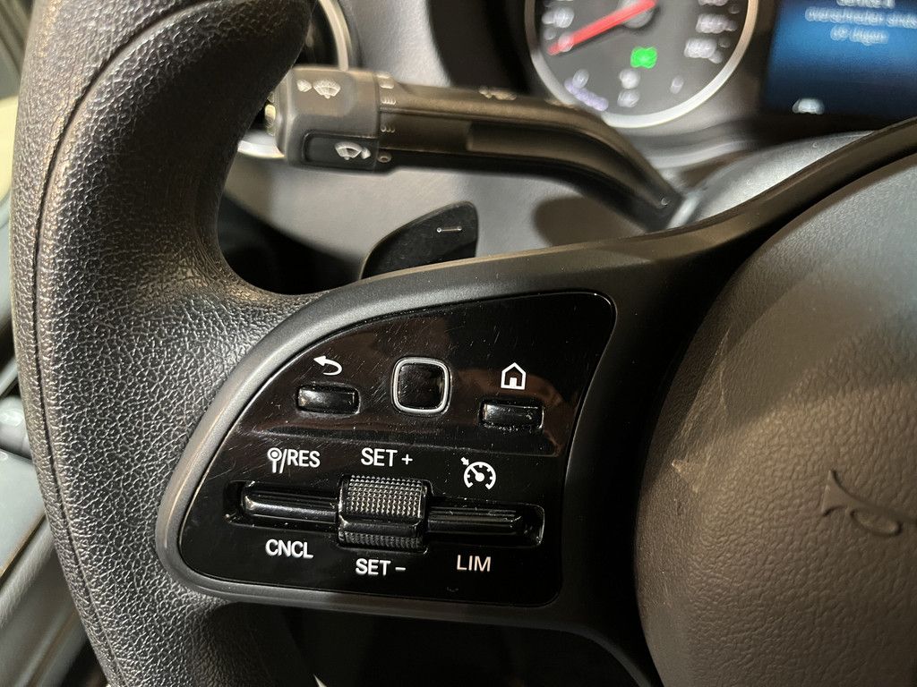 Mercedes-Benz Sprinter 317 CDI L3 RWD Automaat Open Laadbak / Euro 6 / Trekhaak 3500 KG / Airco / Cruise Control / CarPlay / Navigatie / 3-ZIts / 27.000 KM !!