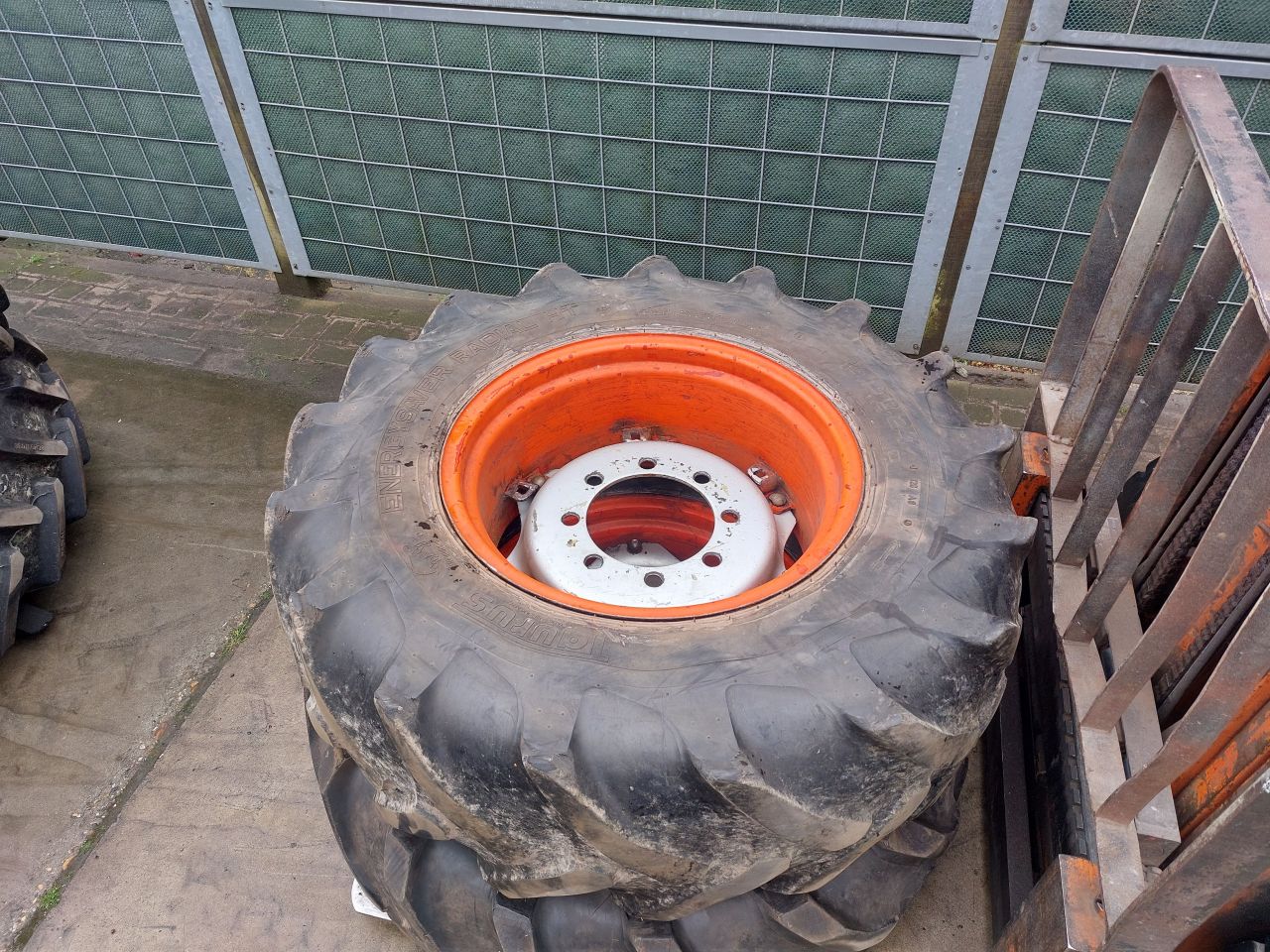 Banden diversen maten met velg