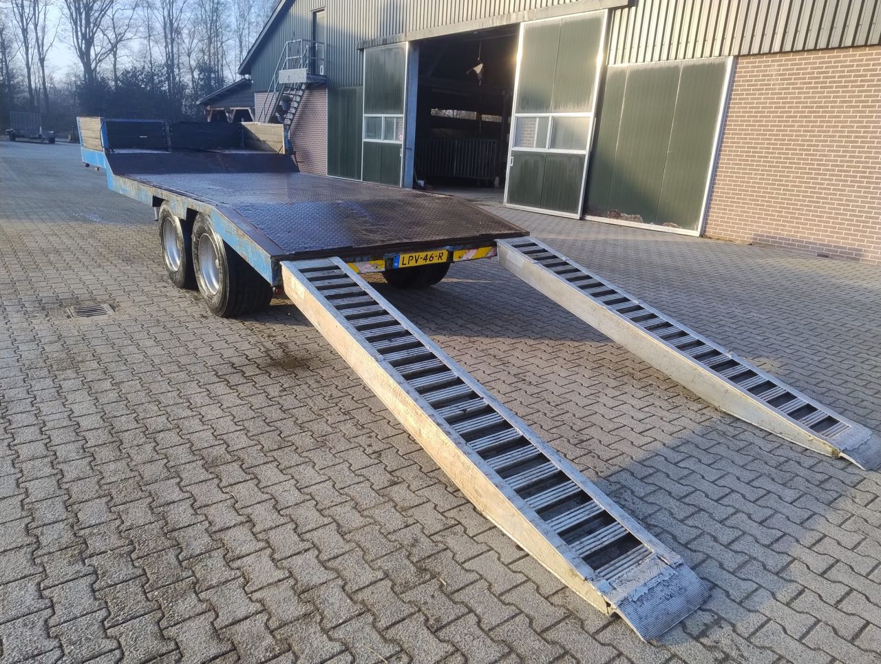 Oprijkar dieplader machinetransporter 12t