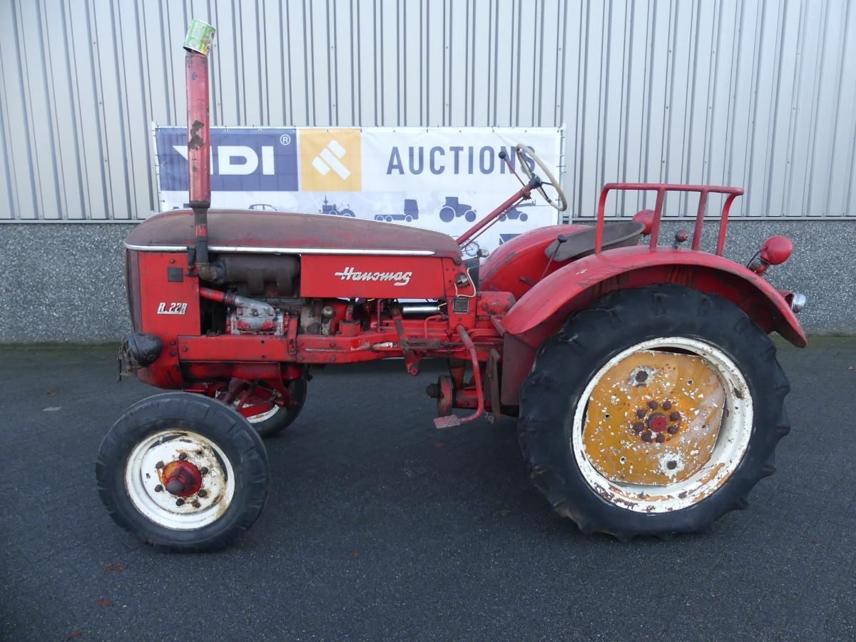Hanomag R228