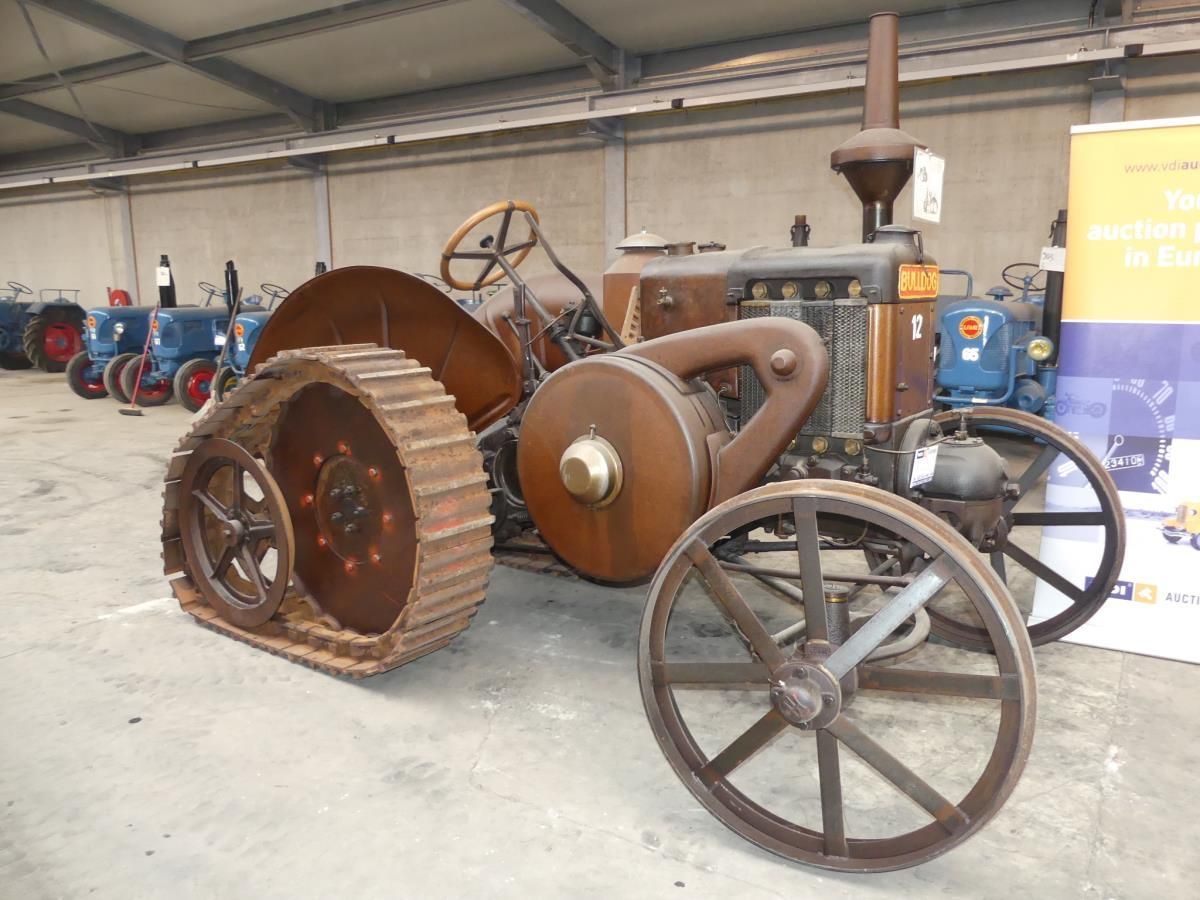 LanzBulldog 15/30 Halftrack