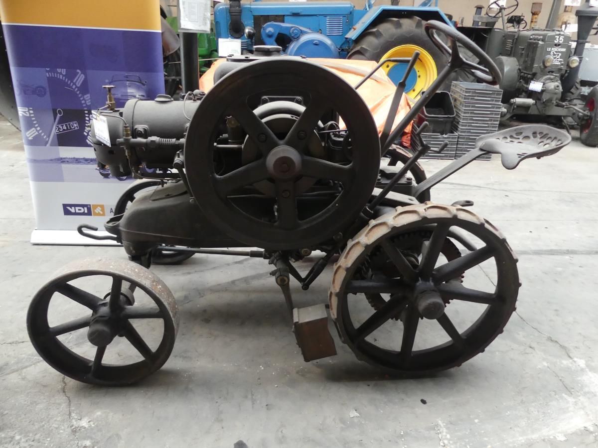 Lanz Bulldog HL 8Mops