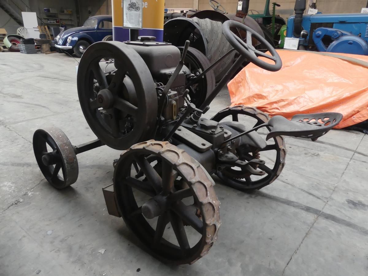 Lanz Bulldog HL 8Mops